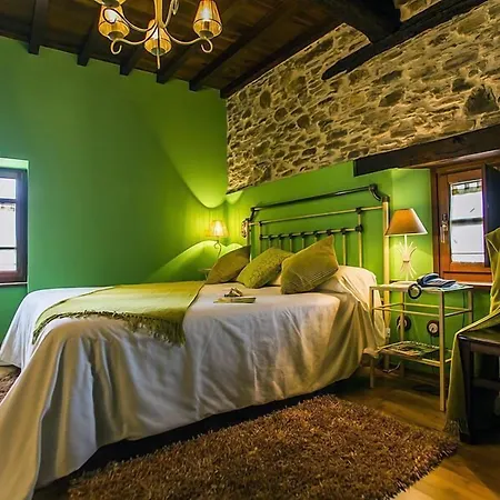 호텔 Os Tres Teixos Adelán