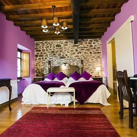 Os Tres Teixos 호텔 3*